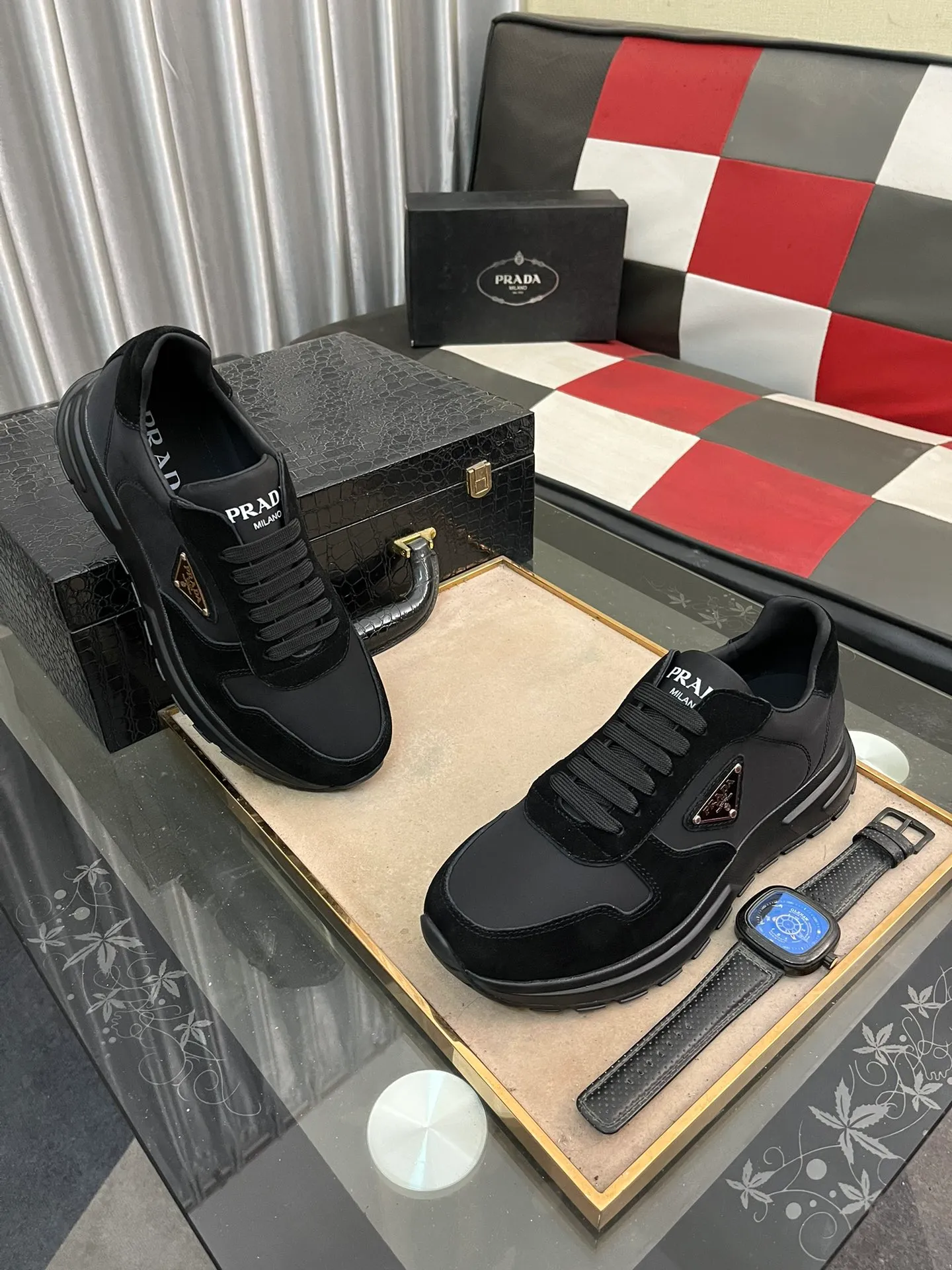 Men's shoes 💰540⌚️⌚️【PRADA】Prada - High-end quality casual sports shoes - Upper: calfskin shoe body with branded metal fasteners, - Inner lining: breathable leather lining - Outsole: ultra-light TPU foam·rubber; molded outsole -Super high quality control·Fine workmanship: highlighted (high-end·luxury·grade) -Size: 38-444️⃣Colors available